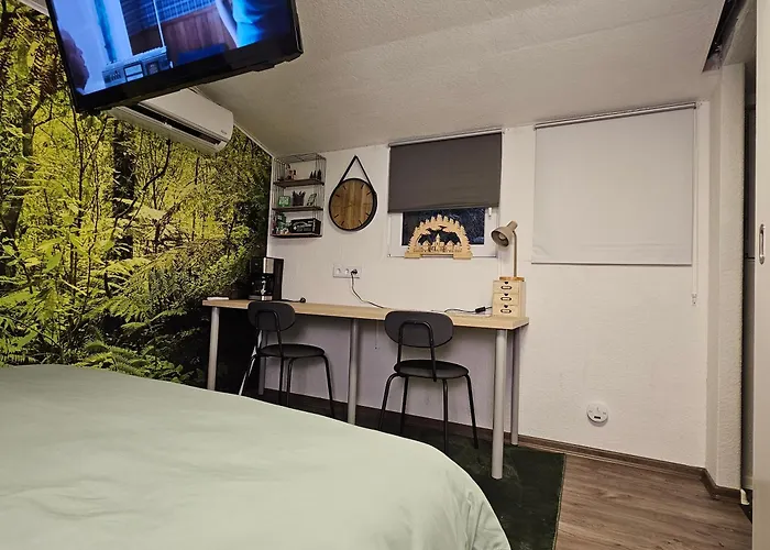 Gruenhaeuschen Im Erzgebirge, 620 M Uedm * Steinheidel